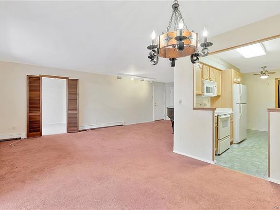 4th image of 411 Kemeys Ave