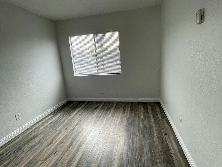 3711 Pueblo Ave #3 — Photo 24