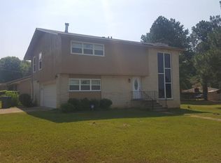945 Hugh St, Montgomery, AL 36108