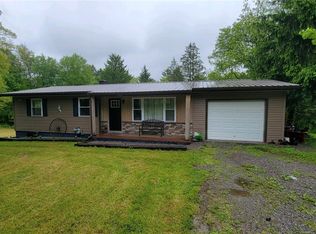 14 Bortz Rd, Stoneboro, PA 16153