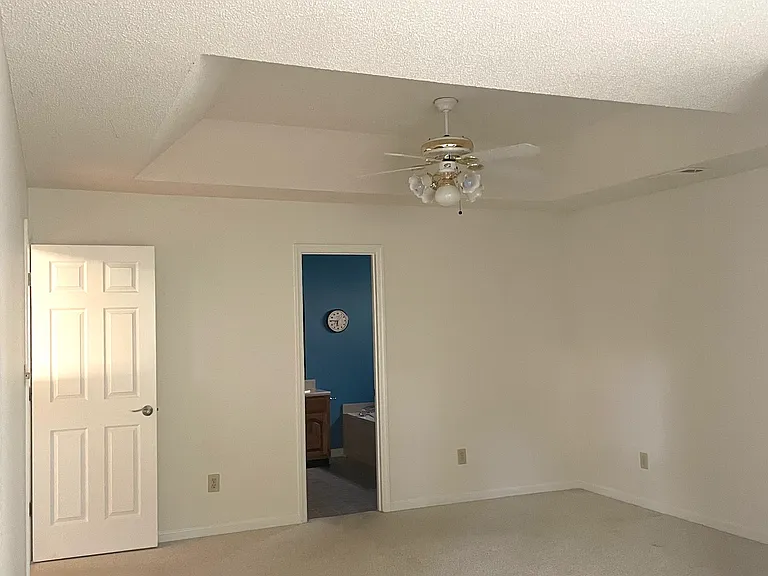 102 Ridgestone Ct — Photo 12