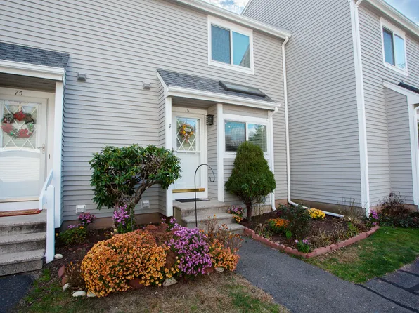 76 Hilltop Drive #76, Simsbury, CT 06070