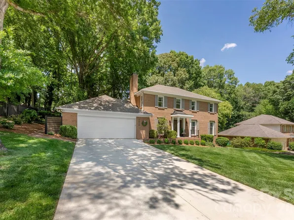 6613 Rocky Falls Rd, Charlotte, NC 28211