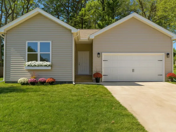 433 Carpenter Ave NW, Grand Rapids, MI 49504