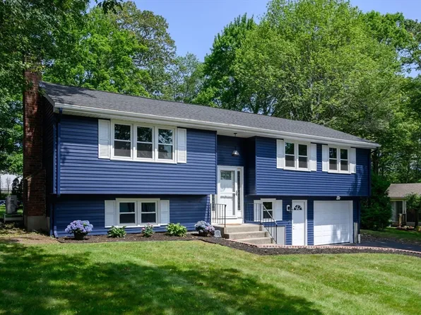 24 Elizabeth Rd, Milford, MA 01757