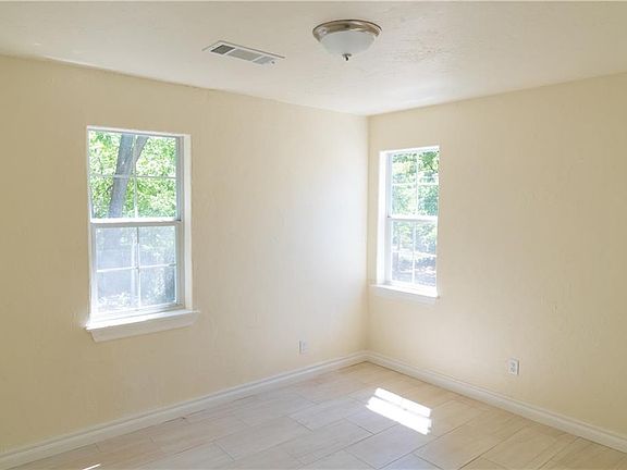 5th image of 1804 NE 20th St