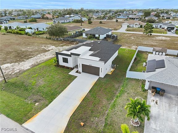 4th image of 2810 NW 19th Ave