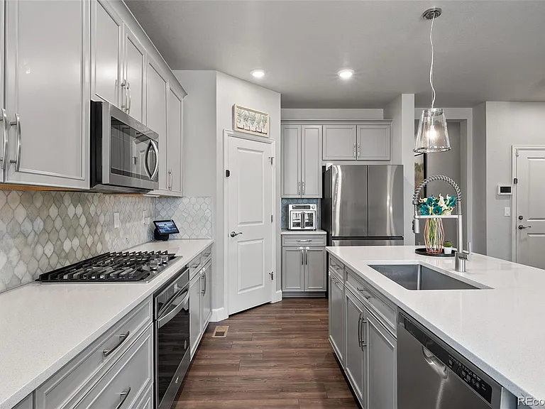 3807 Red Valley Ln — Photo 11