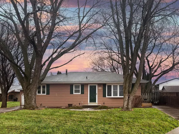 114 Grand Ave, Story City, IA 50248