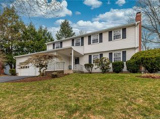88 Overlook Dr, Windsor, CT 06095