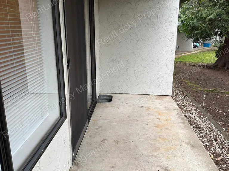 12510 NE 117th Pl #B3 — Photo 22