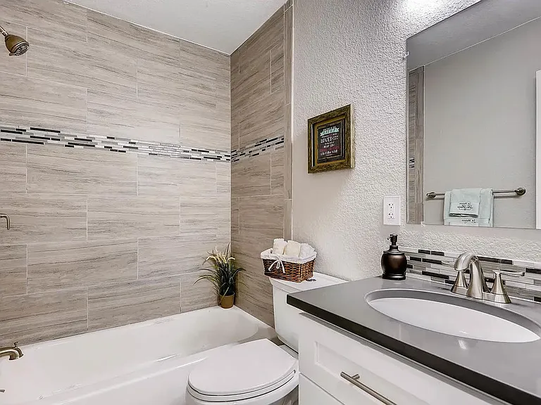 3258 Holly St — Photo 13