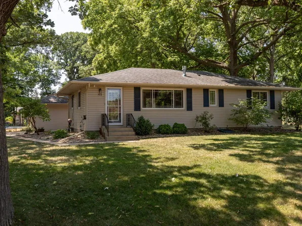 302 17th St SW, Rochester, MN 55902