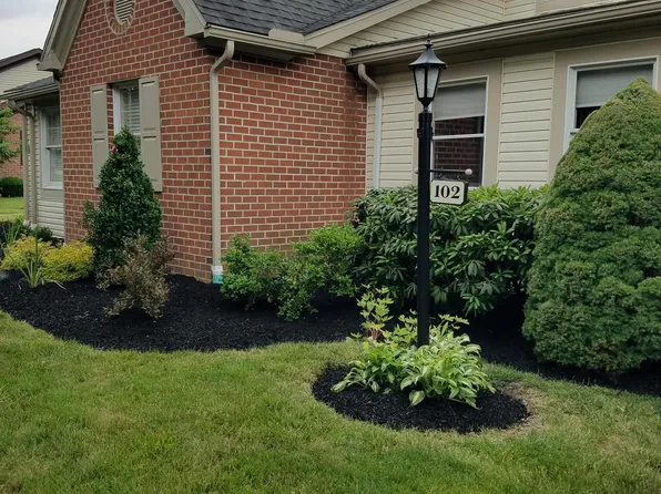 102 Strayer Dr, Carlisle, PA 17013