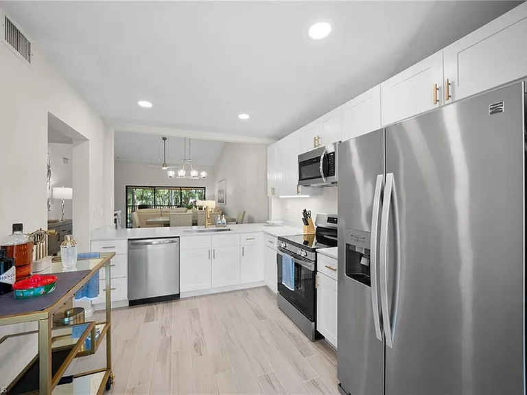 1808 Kings Lake Blvd #203 — Photo 12