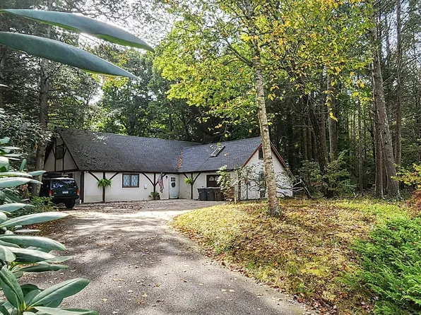 7 Chapman Drive, East Lyme, CT 06333