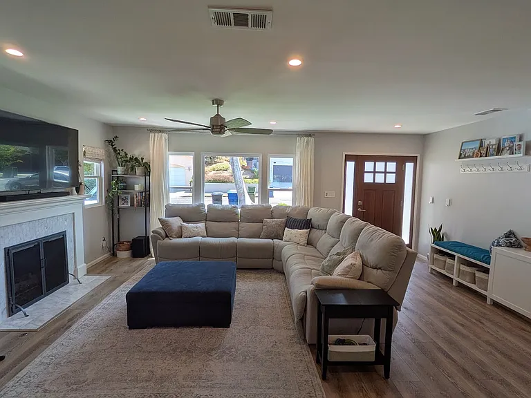 3041 Greenfield Ave — Photo 3