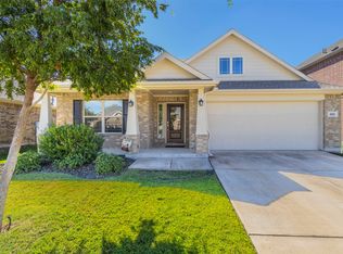 905 Blackhawk Dr, Princeton, TX 75407