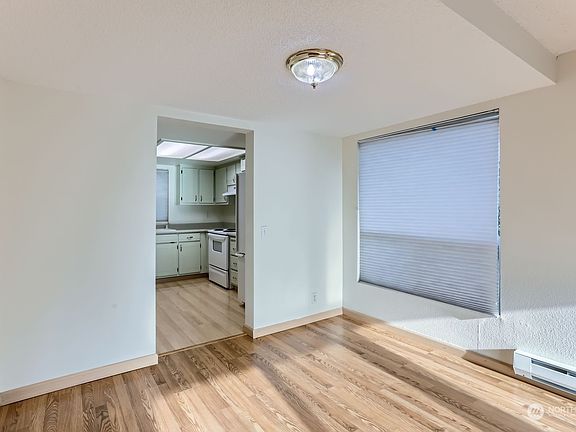 5th image of 18532 52nd Avenue W #E1
