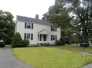 32 Westford Dr, Southport, CT 06890