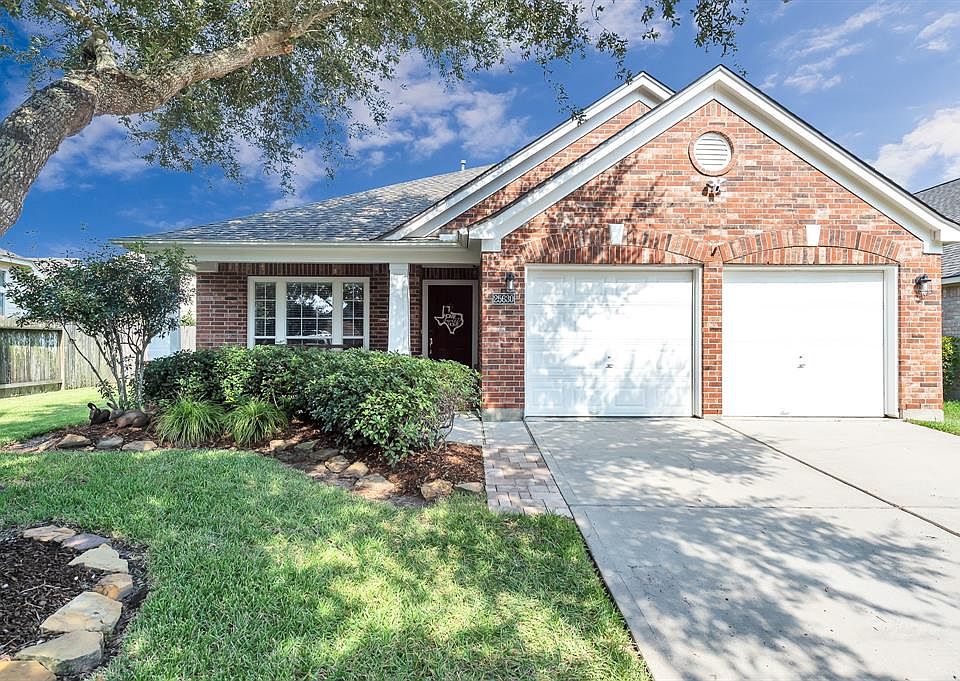 1st image of 25630 Oakstone Park Dr