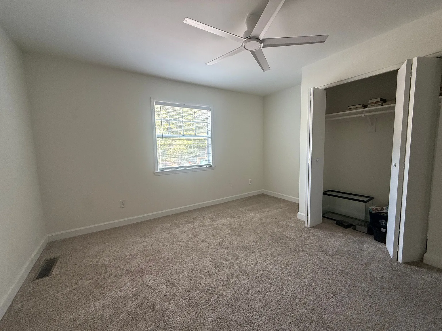 2 bed, 2.5 bath, 1166 sqft, $1,630 — Photo 4