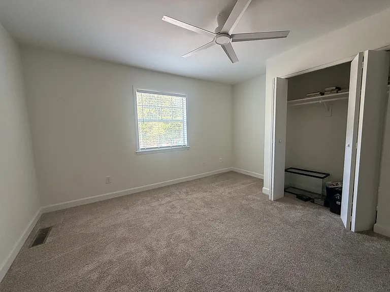 2504 Avent Ferry Rd #MAIN — Photo 4
