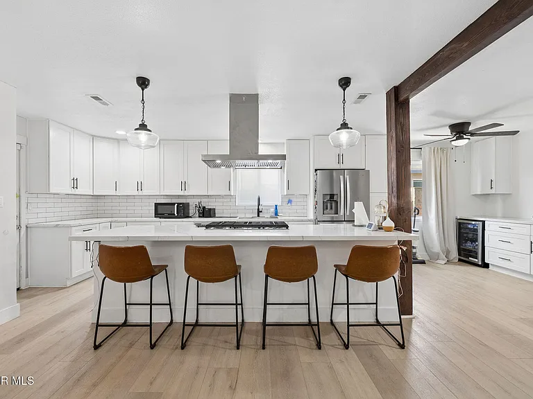 2301 Mono St — Photo 7