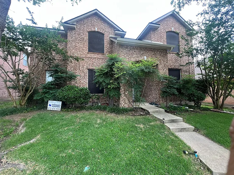 1309 Heather Brook Dr — Photo 33