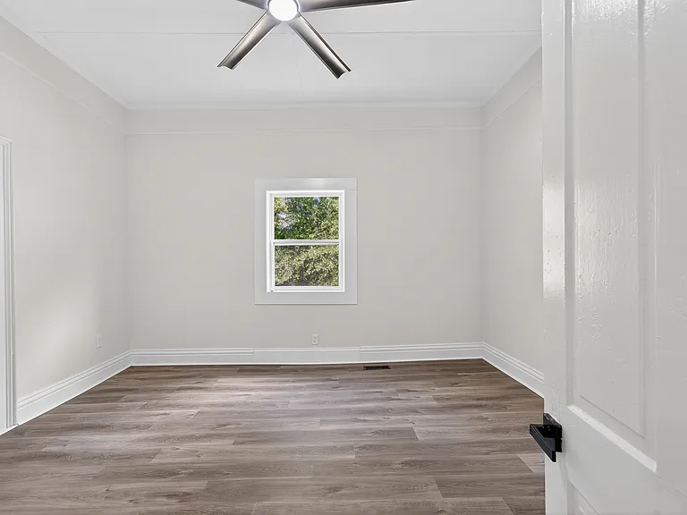 Third bedroom/office/bonus room
