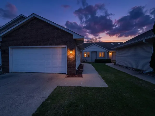 15764 Sheridan Ave, Clive, IA 50325