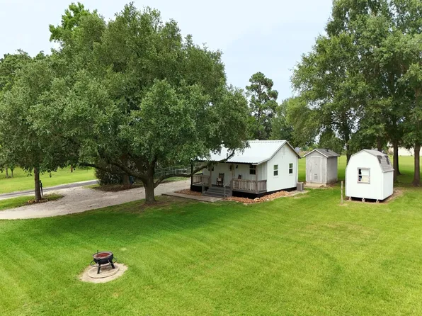 409 Moffett Springs Rd, Huntsville, TX 77320