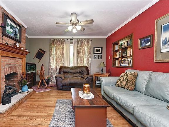 4th image of 360 Lamarido St