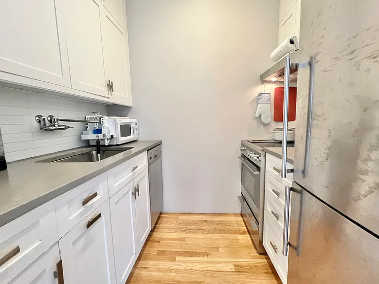 274 Clarendon St #1 — Photo 7