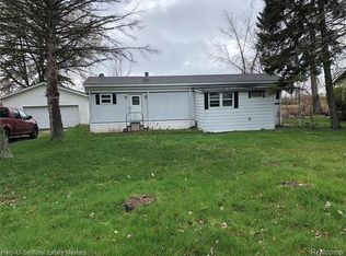 4071 Velma Dr, Fort Gratiot, MI 48059