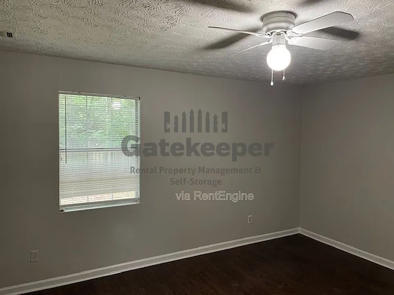 2871 Old South Dr — Photo 10