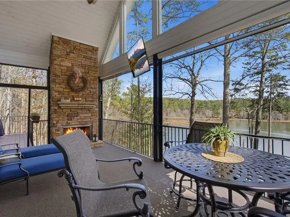 112 Overlook Ct, Marble Hill, GA 30148