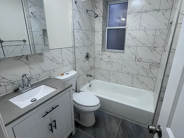334 Bloomfield Ave — Photo 2