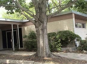 2nd image of 420 SW 8th St