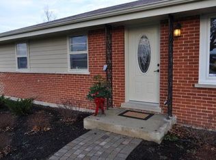 4N741 Petersdorf Rd, West Chicago, IL 60185