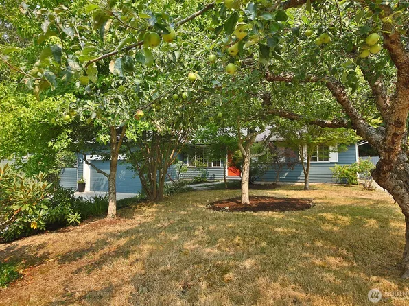 1421 Channel View Lane, Freeland, WA 98249