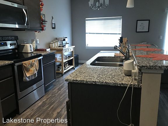 3rd image of 113 Drumlin Cir