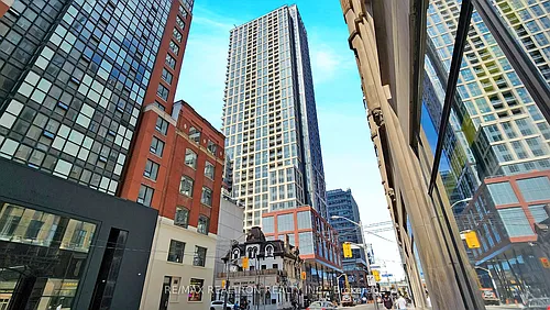 108 Peter St #1308 Photo 1
