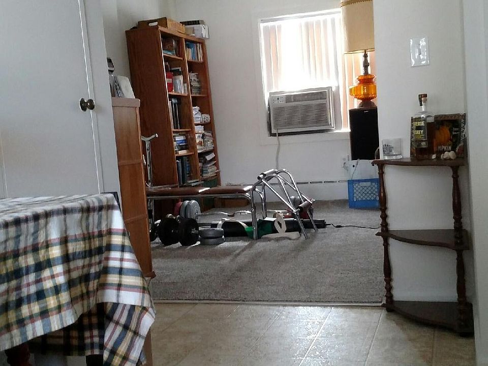 2nd image of 2627 Senate Dr APT 2B