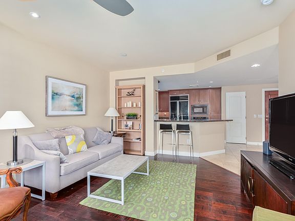 4th image of 15802 N 71st St Unit 304