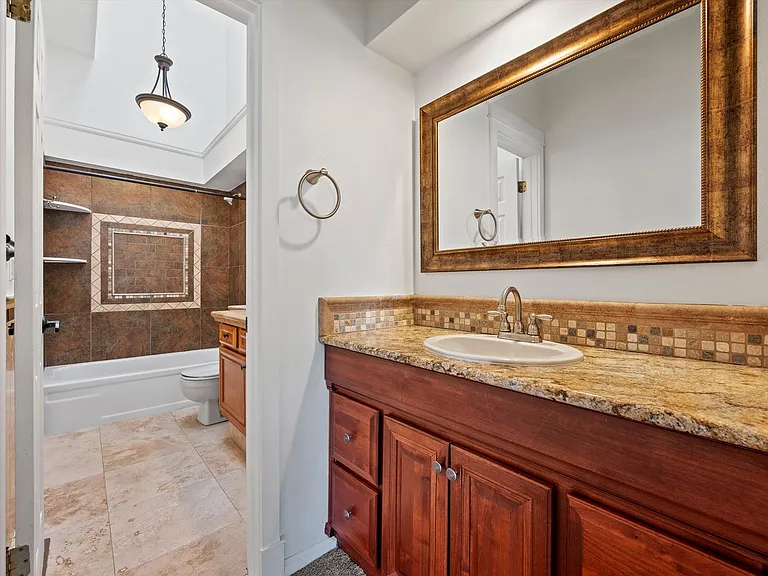 4602 S Fraser Cir #E — Photo 15