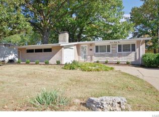 735 Kostka Ln, Florissant, MO 63031
