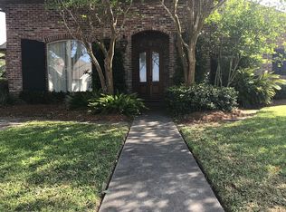 313 Meandering Way, Houma, LA 70360