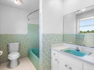 620 Mission Hill Rd, Boynton Beach, FL 33435