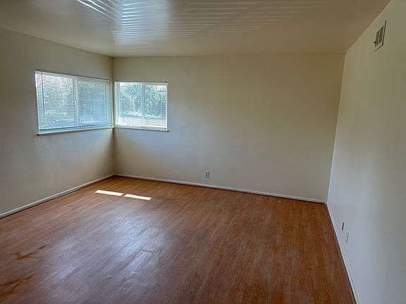 2nd image of 4855 Robinhood Ave